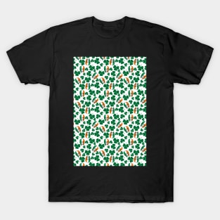 irish skulls and clovers T-Shirt